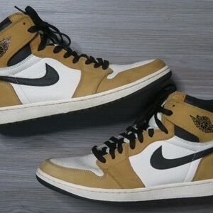 Nike Black and Tan Sneakers